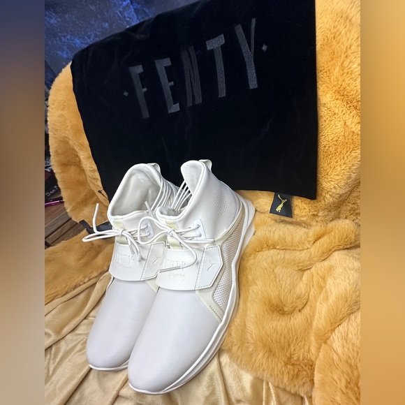 *~ Puma Fenty X by Rihanna. The Trainer Hi by Fenty ~* Women’s Size 7. - Picture 5 of 10